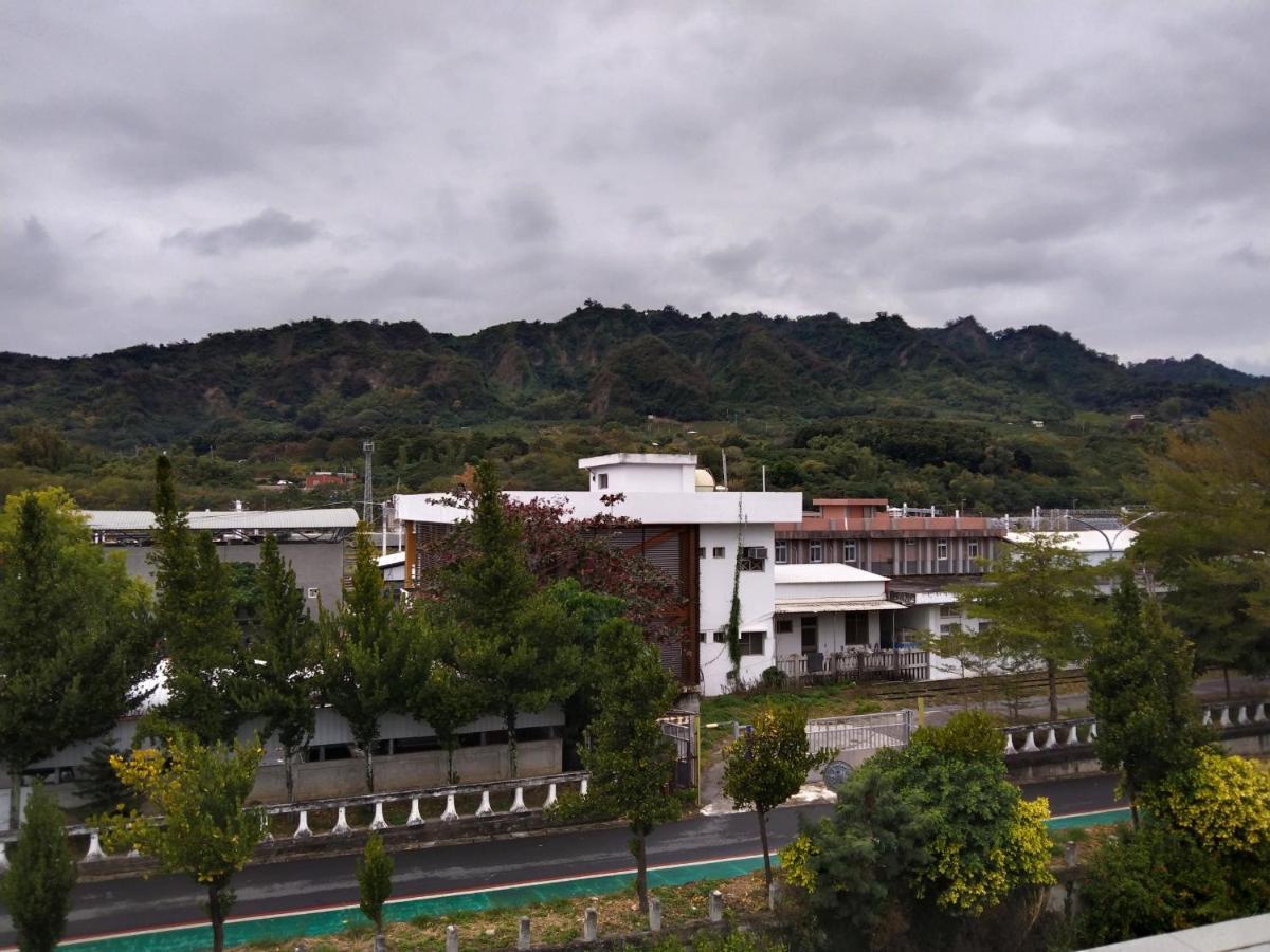 臺東火車站 黎亞兒民宿liyar House 青旅客棧 Taitung Екстер'єр фото